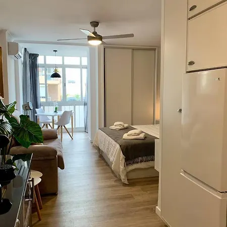 Ar - And Cozy In Апартаменти Бенальмадена